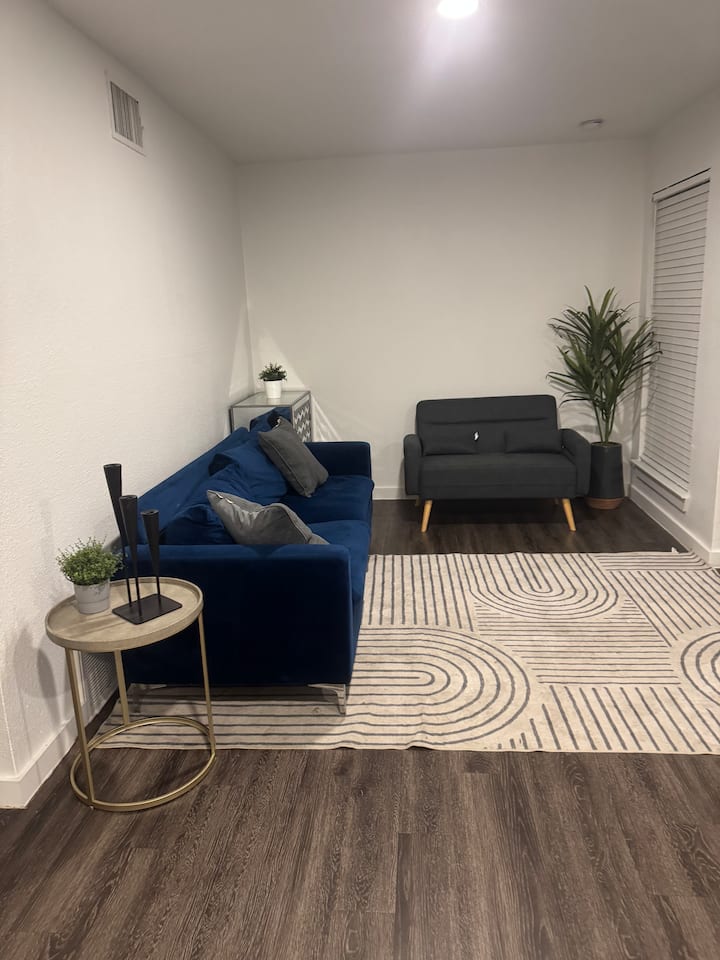 A - 2bed / 1 Bath Apt Unit - Austin, TX