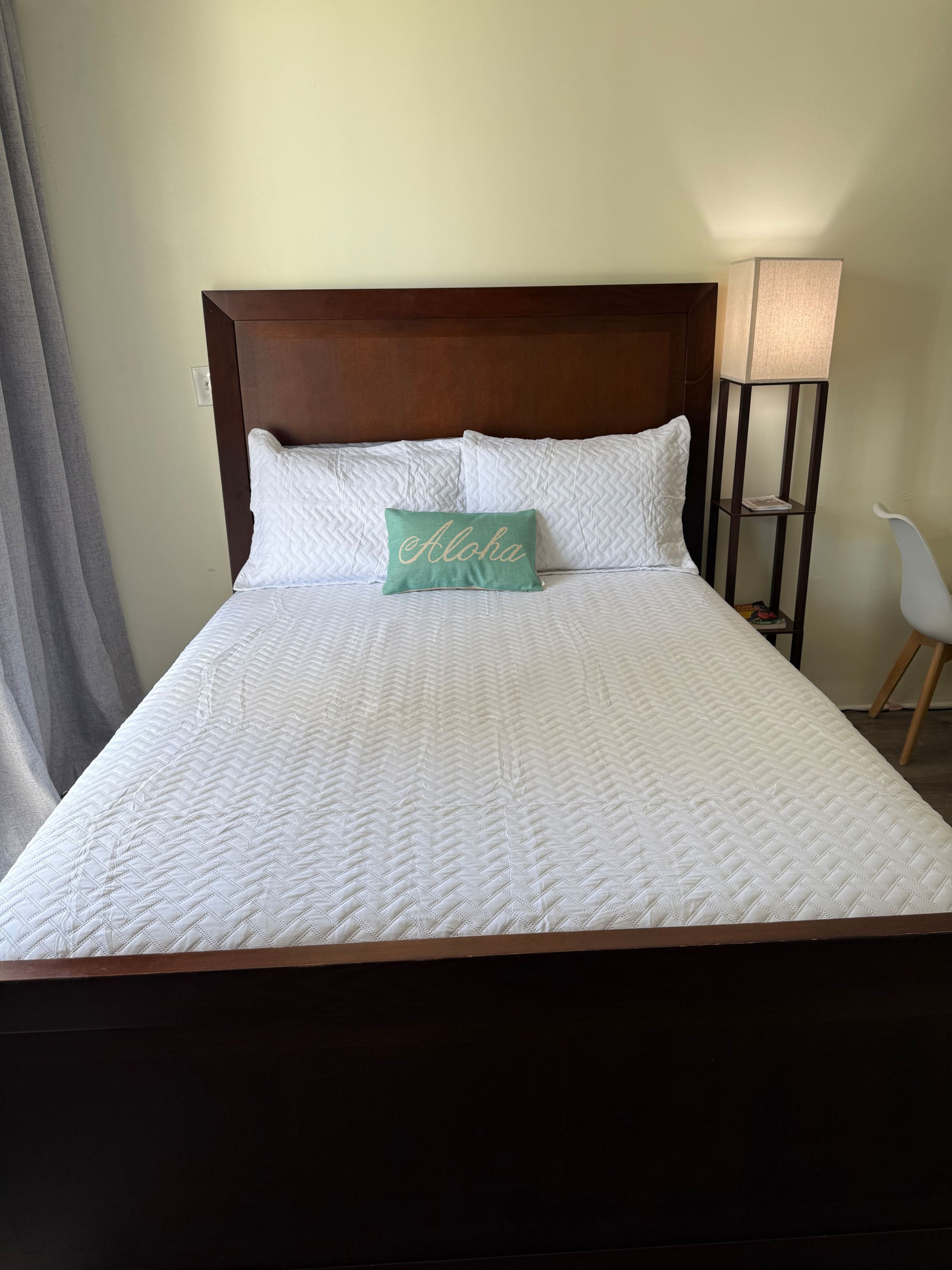 Condo in Honolulu · ★4.93 · 1 bedroom · 3 beds · 1 private bath - Image 7