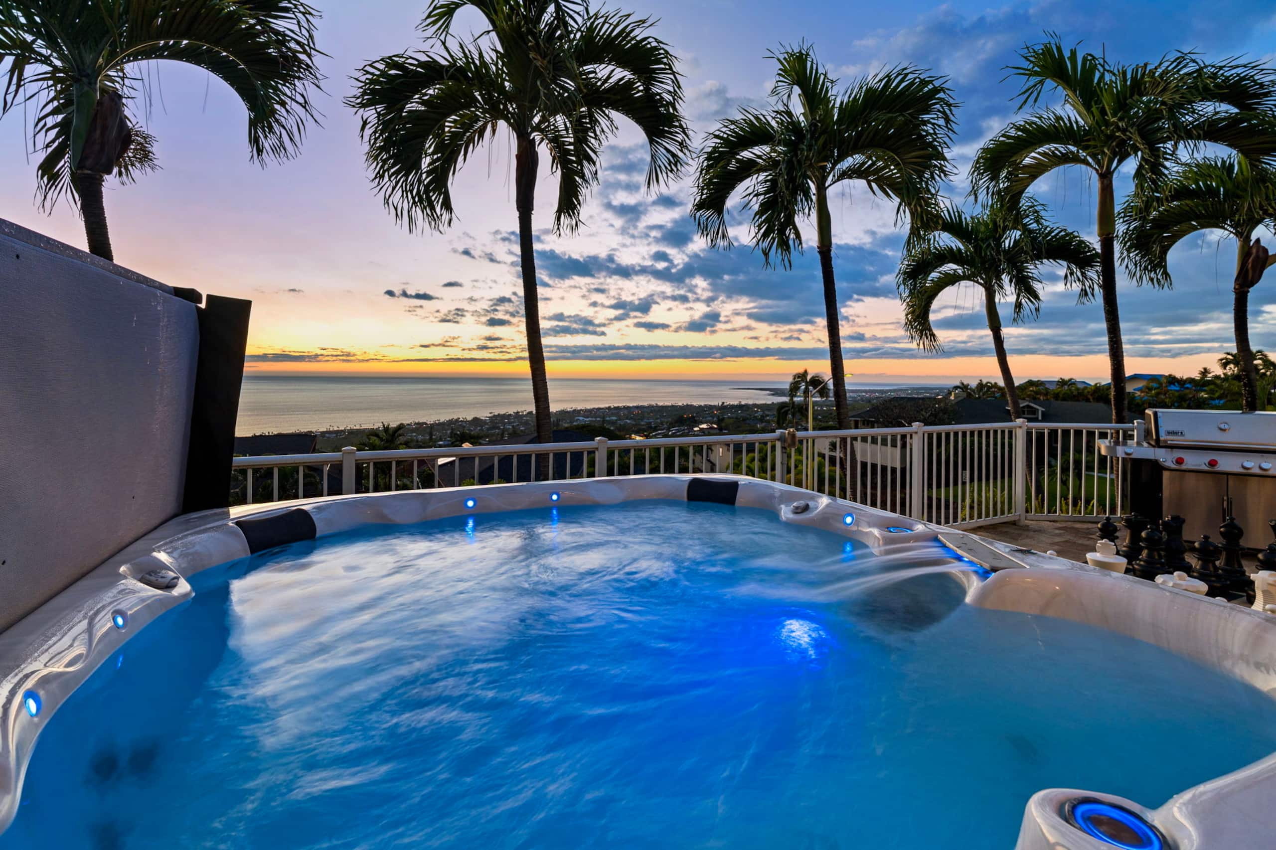 Home in Kailua-Kona · ★4.9 · 5 bedrooms · 10 beds · 3.5 baths - Image 72