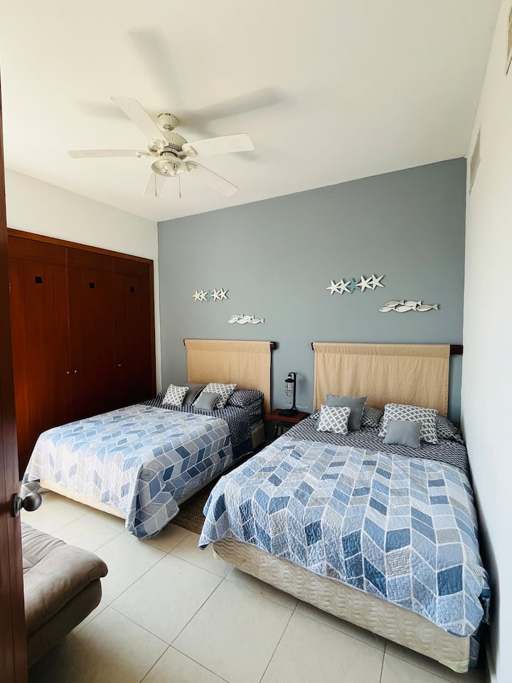 Schlafzimmer 2