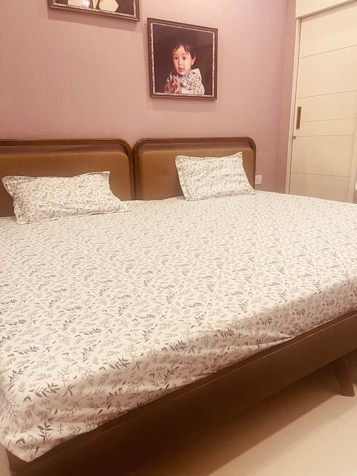 غرفة النوم 2