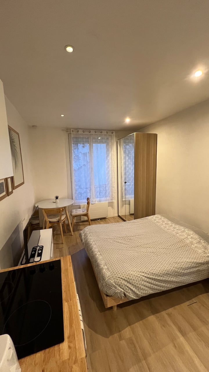 Studio Lumineux Proche La Défense - Colombes