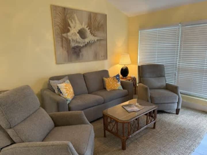 Sunny Days! - One Block From The Beach - Island Du - Port Aransas, TX