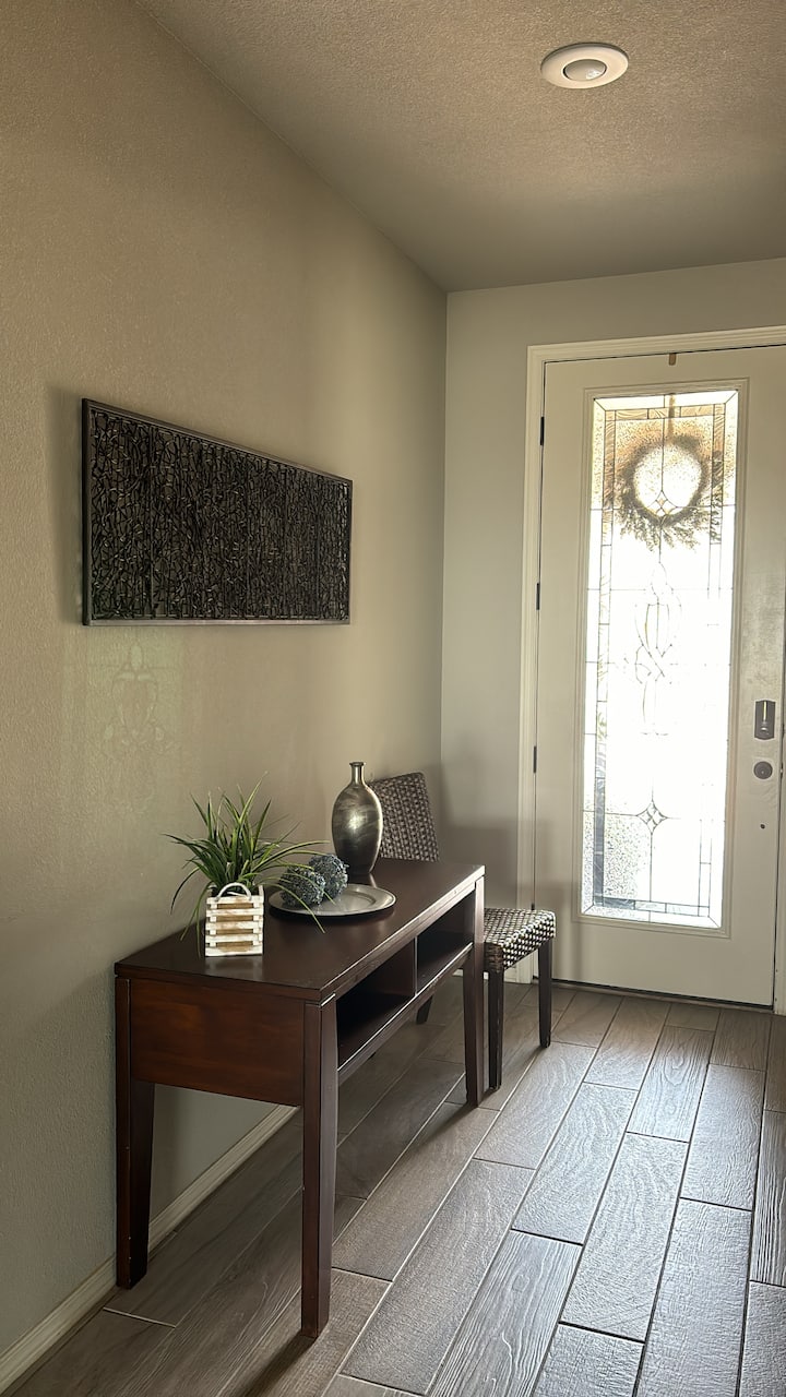 Franklin Mountains Home 3 Bedrooms - El Paso, TX