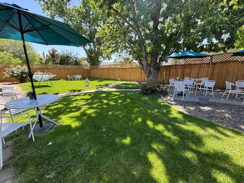 Two Homes w/Hot Tub, Large Dining Table Seats 16