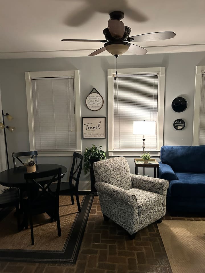 Whisper Of Paradise In Historic Charleston, Tn - Charleston, TN
