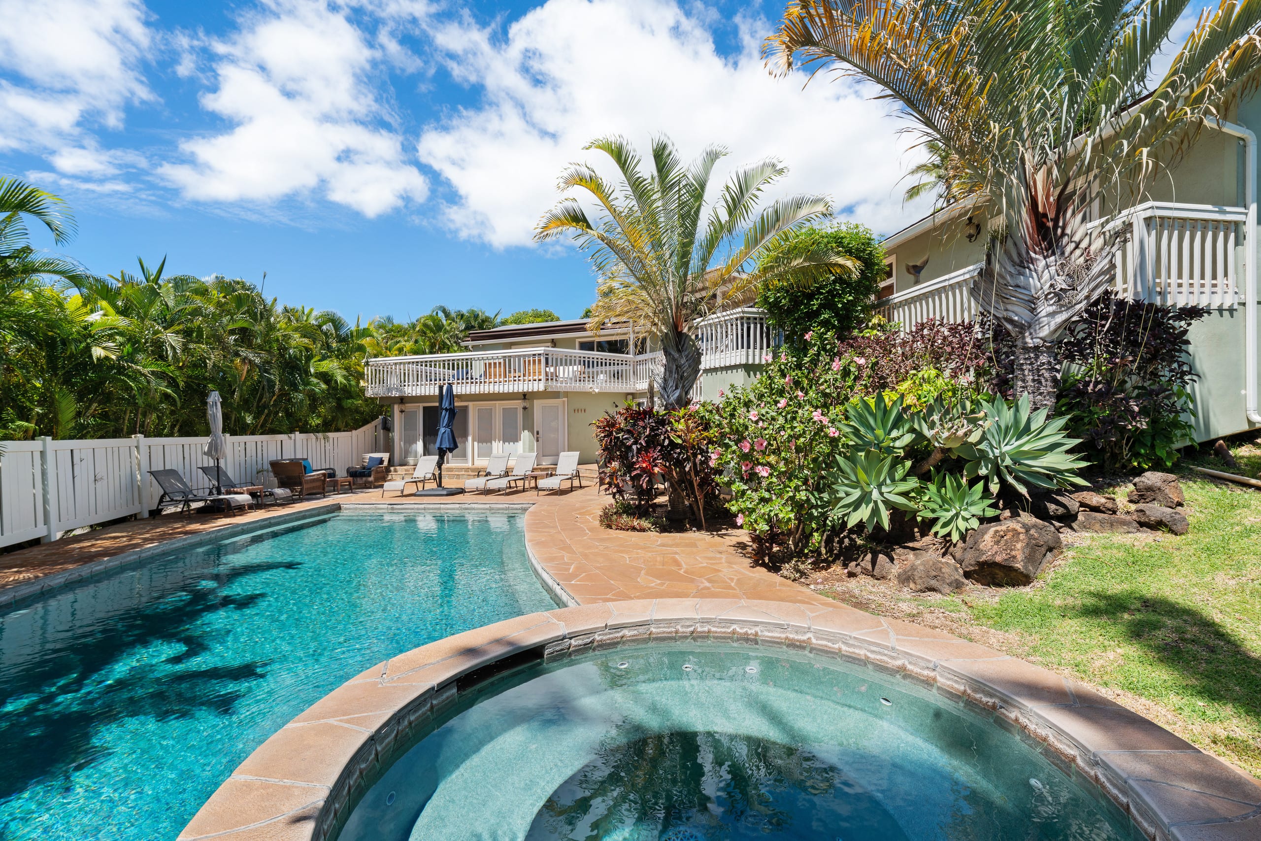 Home in Lahaina · ★4.67 · 4 bedrooms · 6 beds · 3 baths - Image 42