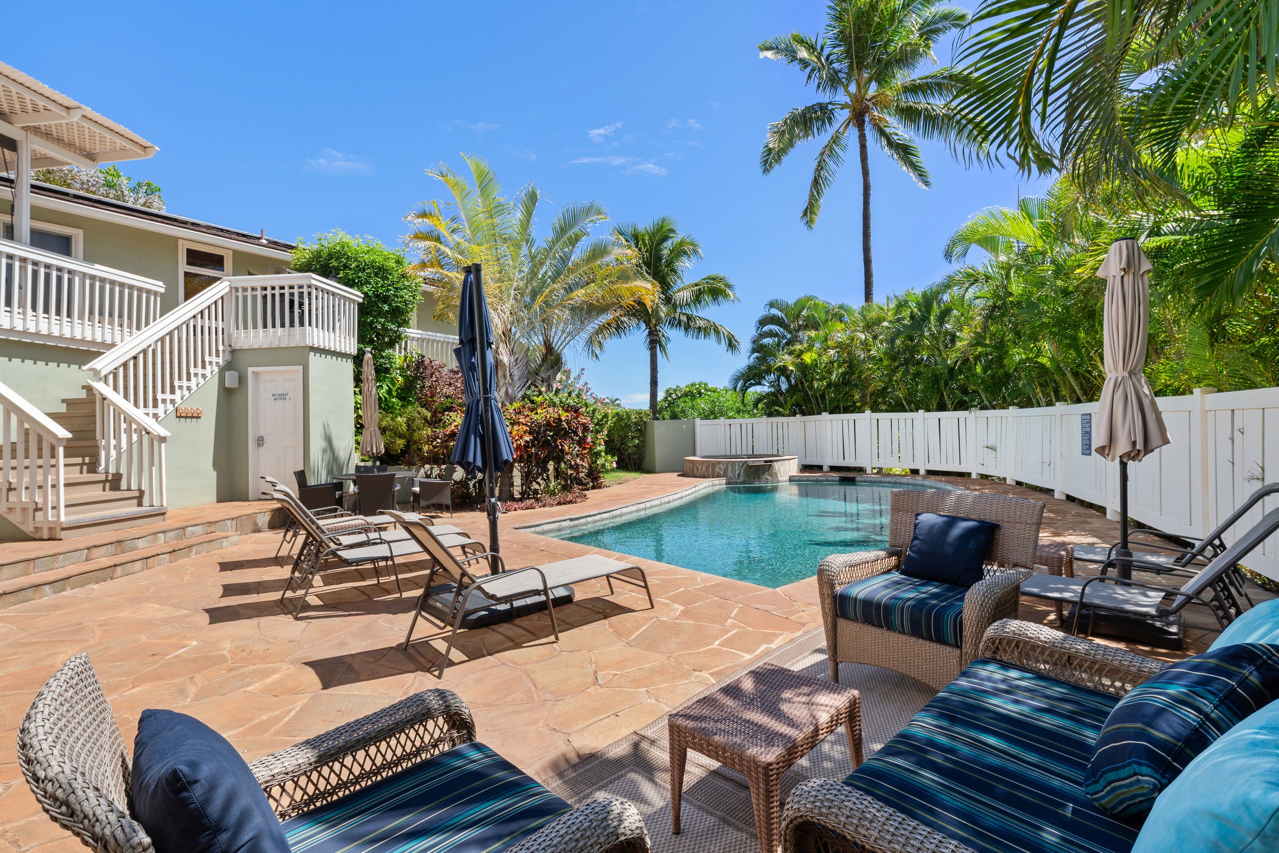 Home in Lahaina · ★4.67 · 4 bedrooms · 6 beds · 3 baths - Image 44