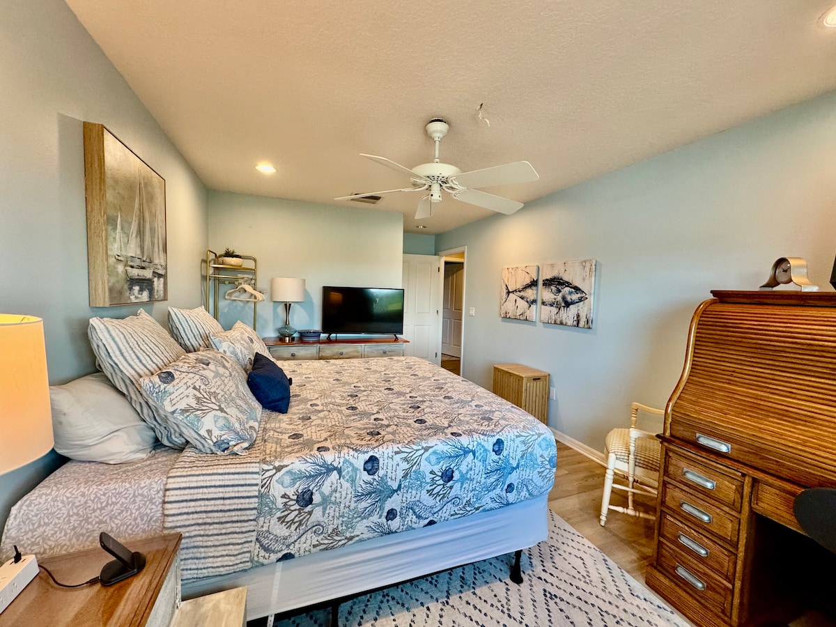 The Pink Riverhouse- Waterfront Paradise - Airbnb