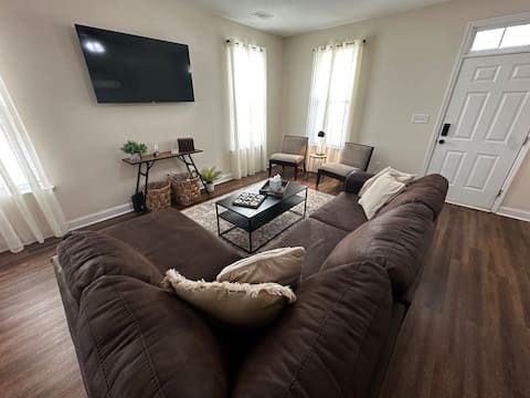 Top performing Airbnb: Wake Up on Williams St. Quiet, Comfortable 3BR 2BA in Grovetown
