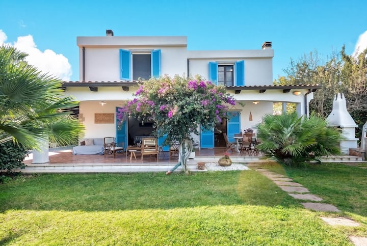 Villa Josephine Avec Piscine Et Parc Pour 8 Hôtes. - Alghero