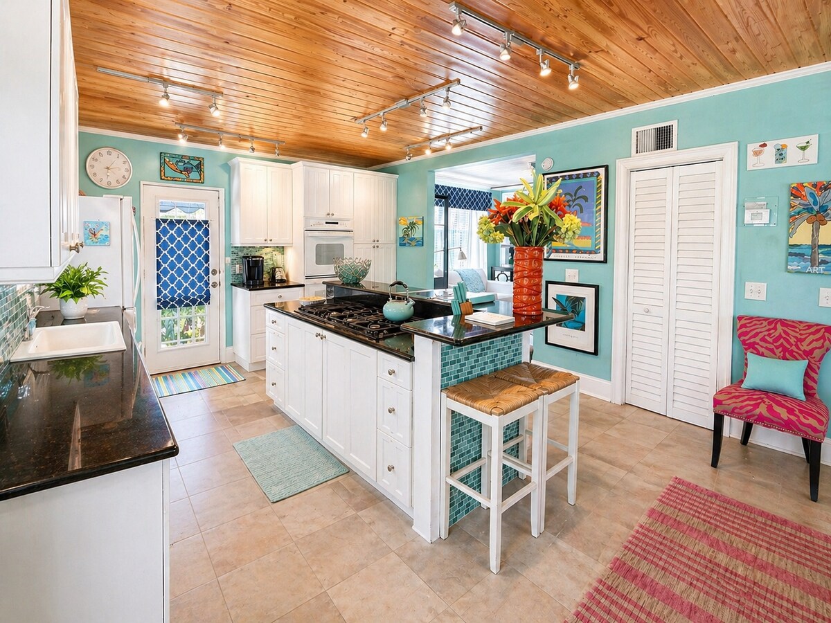 Full kitchen image 1