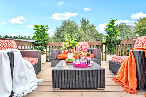 NEW Modern Home Theatre - Thoroughly Sanitized