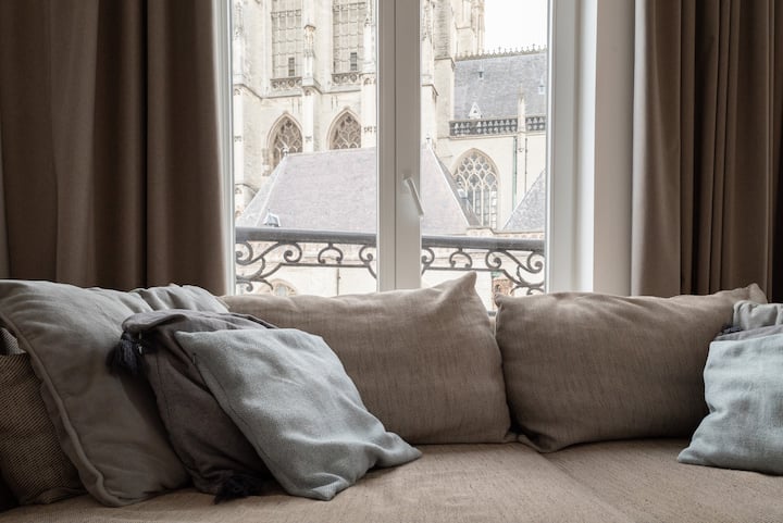 Iconic Cathedral View | City Apartment - Flanders