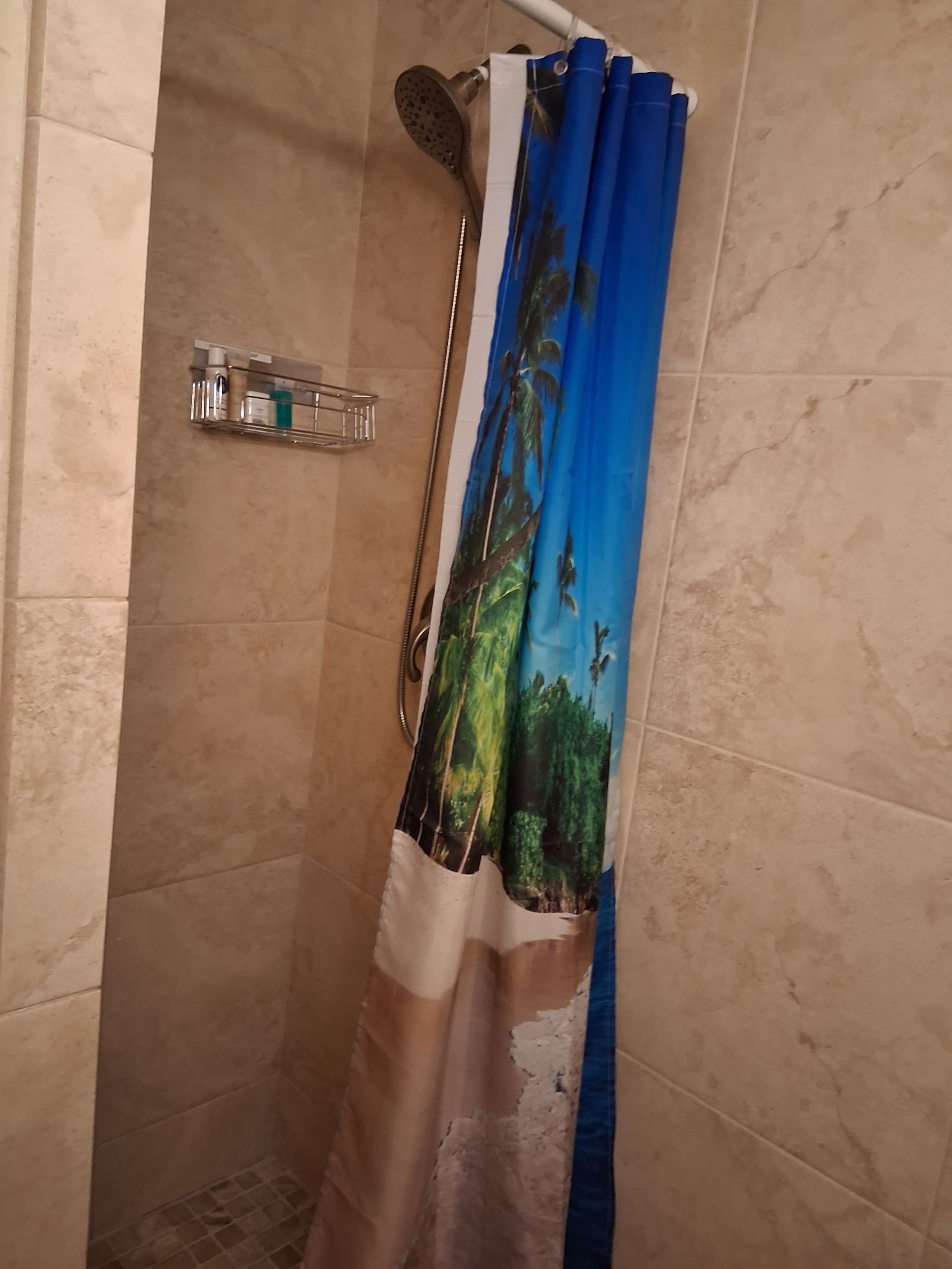 Condo in Kihei · ★4.62 · 2 bedrooms · 2 beds · 2 baths - Image 16