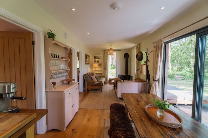 Penny Bun Cabin, A Little House In The New Forest - Dorset