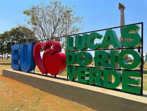 House with pool in Lucas do Rio Verde