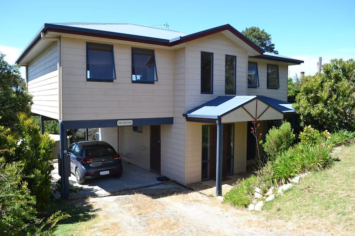 The Outlook - Inverloch