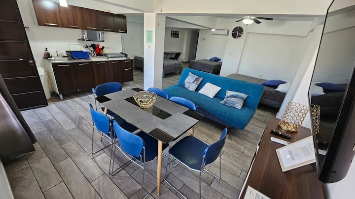 Loft, 3 Camas 1 Futon, En El Centro De La Cd. - Chihuahua