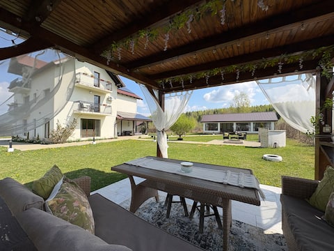 Ivoire Guesthouse