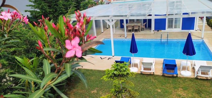 ŞIle Denize Yakın Müstakil Korunaklı Havuzlu Villa - 