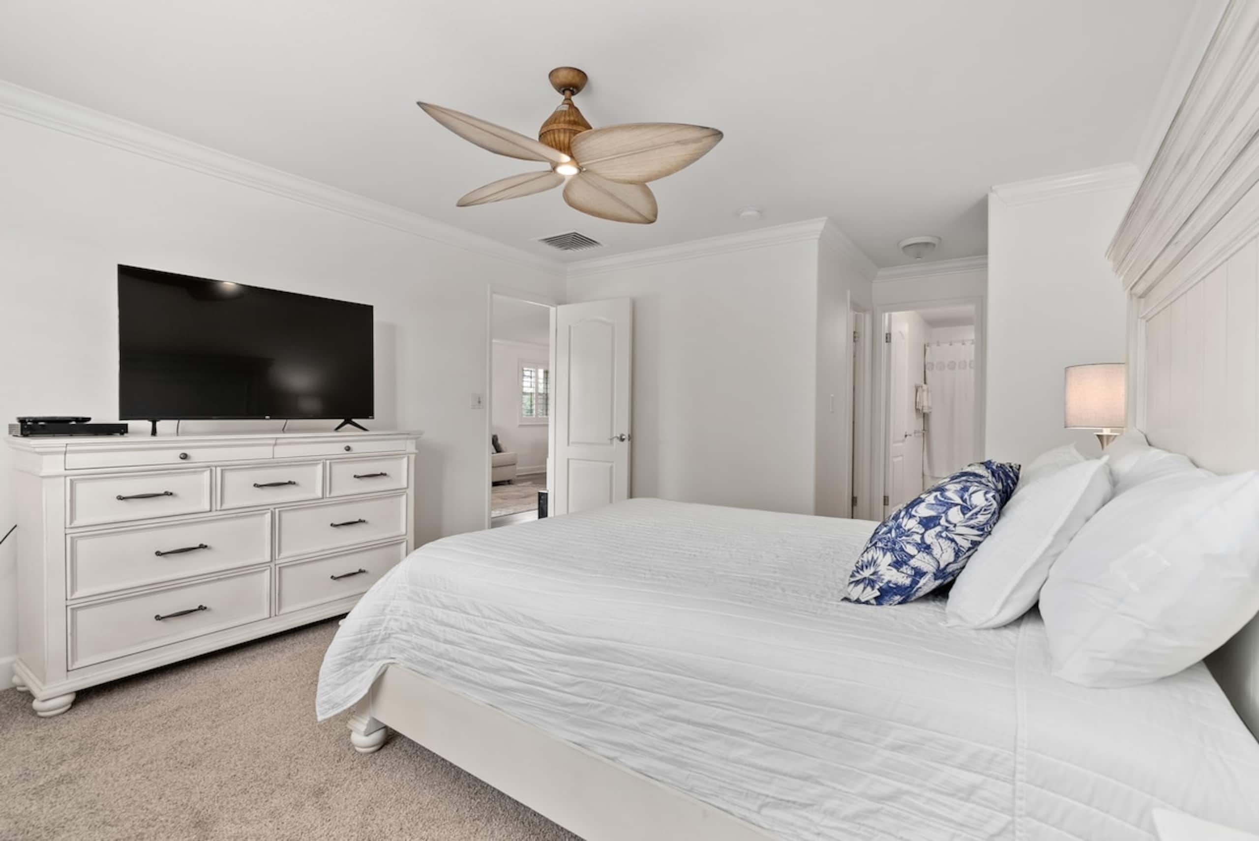 Condo in Kapolei · ★4.83 · 3 bedrooms · 5 beds · 2 private baths - Image 13