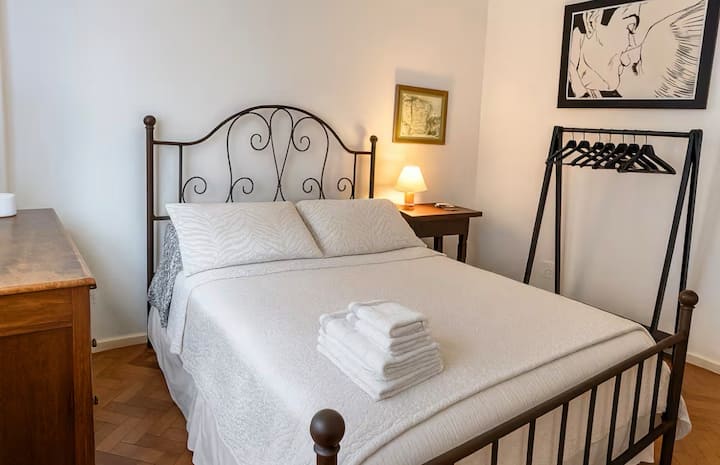 საძინებელი 1