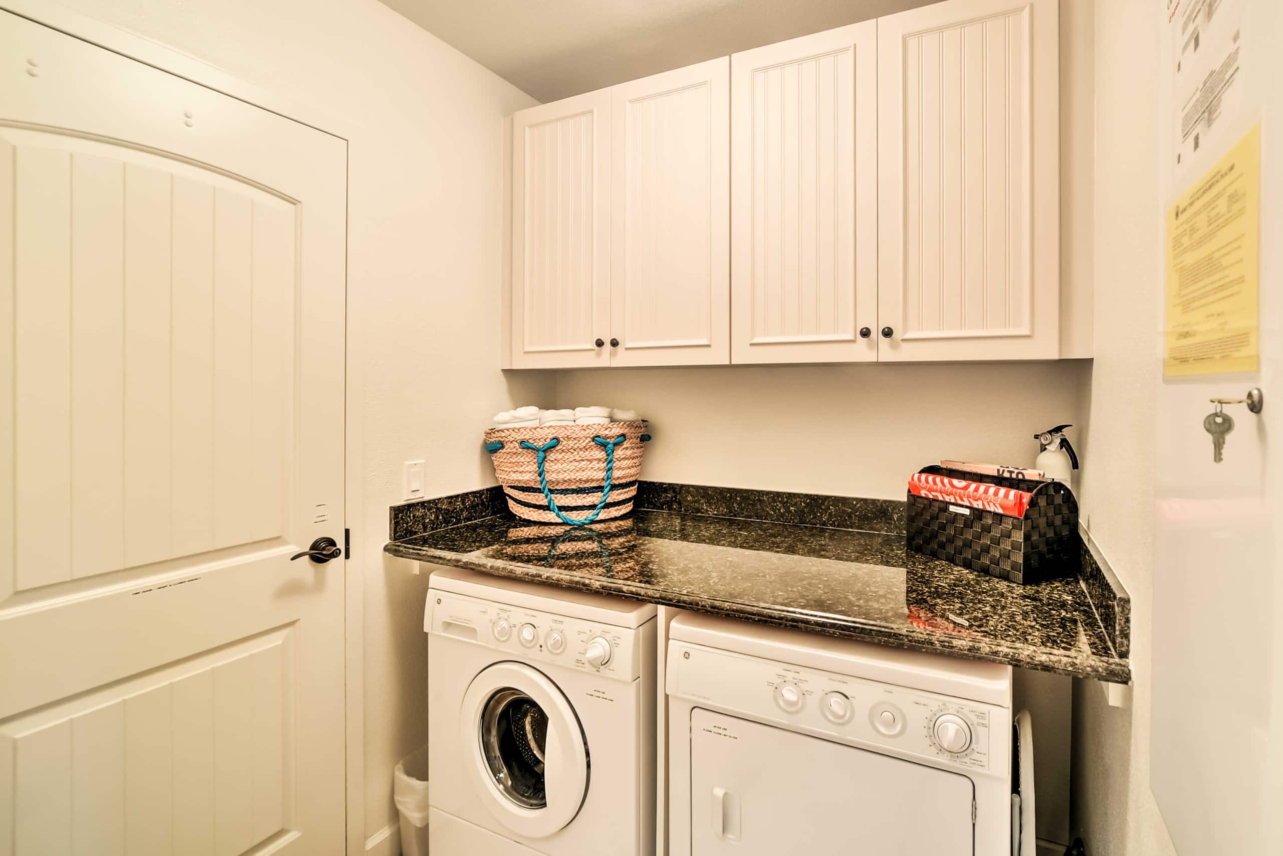 Condo in Waimea · ★4.94 · 2 bedrooms · 3 beds · 2.5 baths - Image 11
