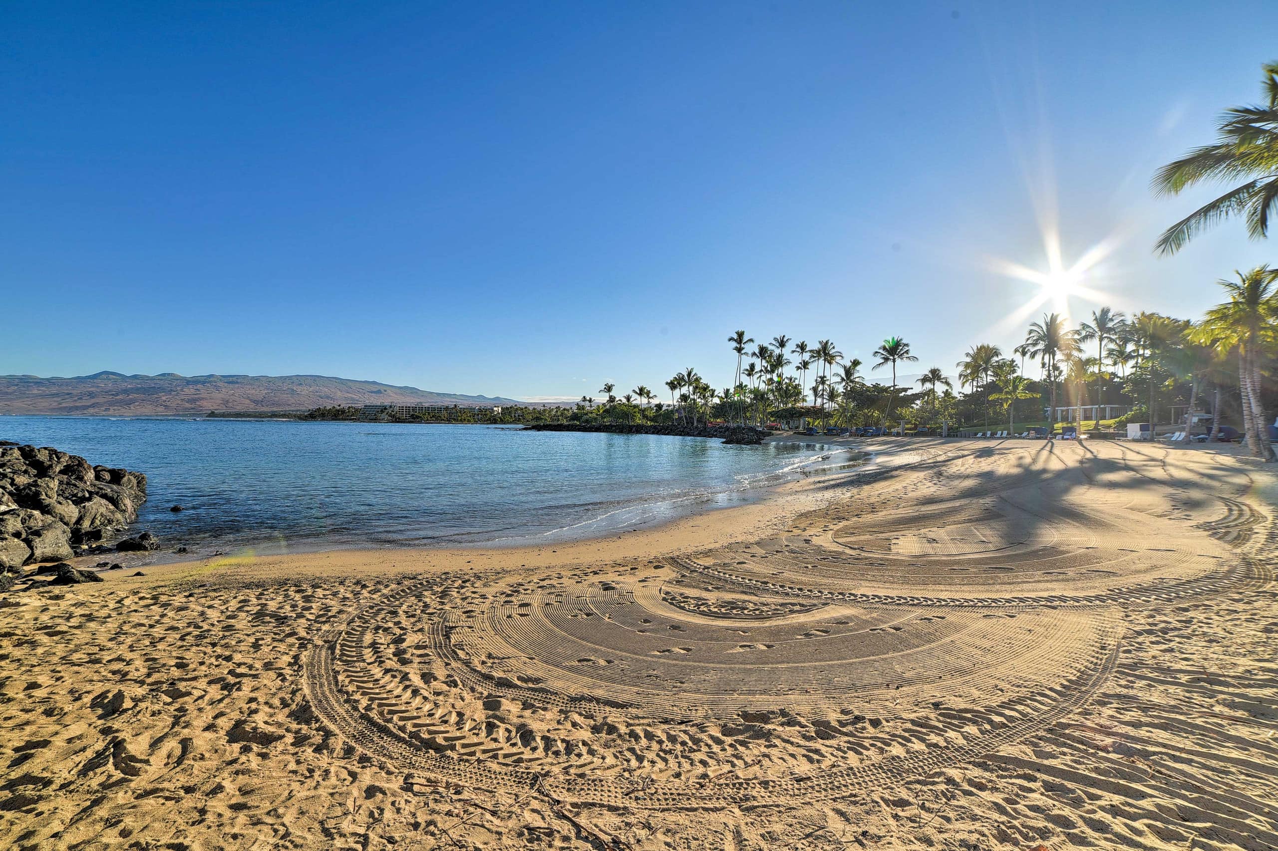 Condo in Waimea · ★4.94 · 2 bedrooms · 3 beds · 2.5 baths - Image 2