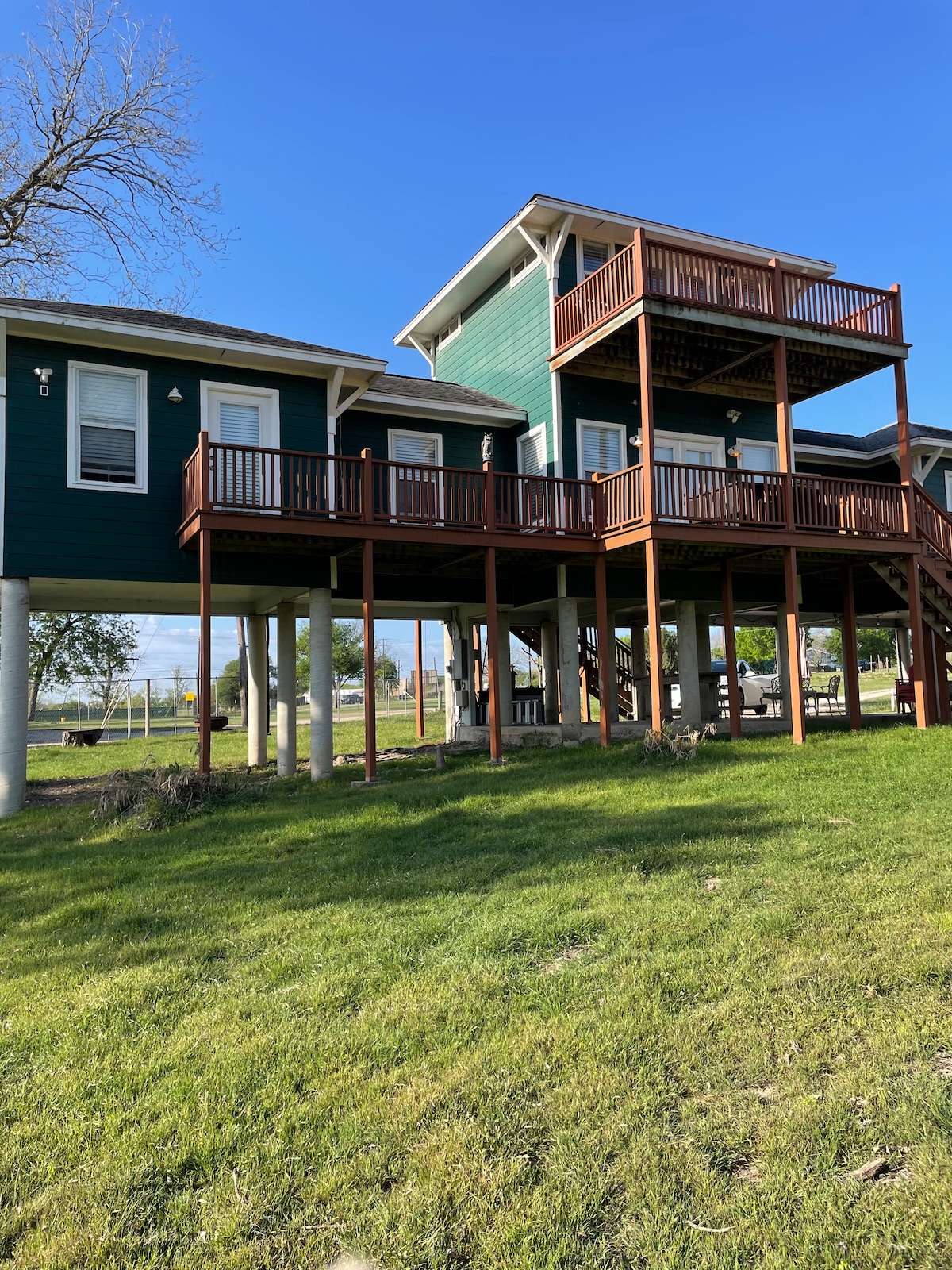 Green River House.Walk to Gruene Hall! Houses for Rent in New