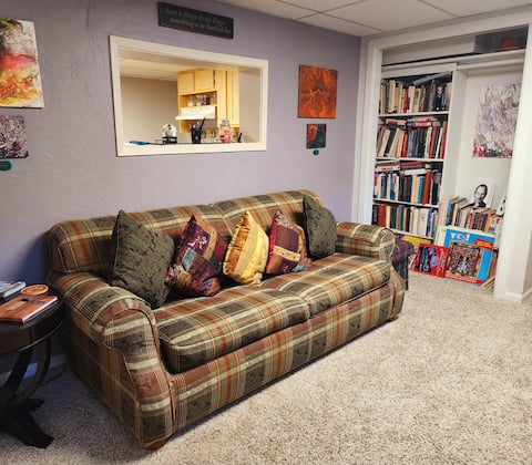 Home Away From Home Oasis - Minutes From Downtown