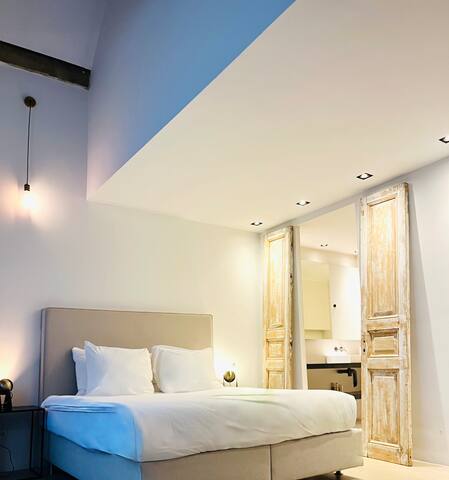 The XL Loft at Classic Canal gallery image 2