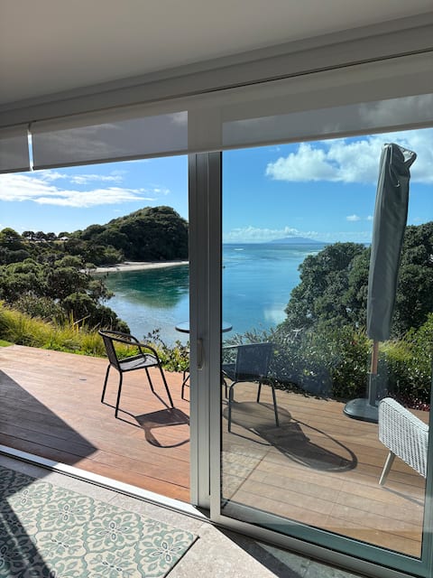 Popular Airbnb listing: The flat in Kaipara District