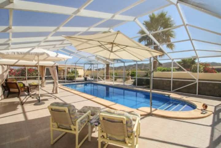 Hermosa Villa De Lujo, 3 Camas, 3 Baños, Piscina Privada Cerrada Sin Moscas, En La Ciudad - Huércal-Overa