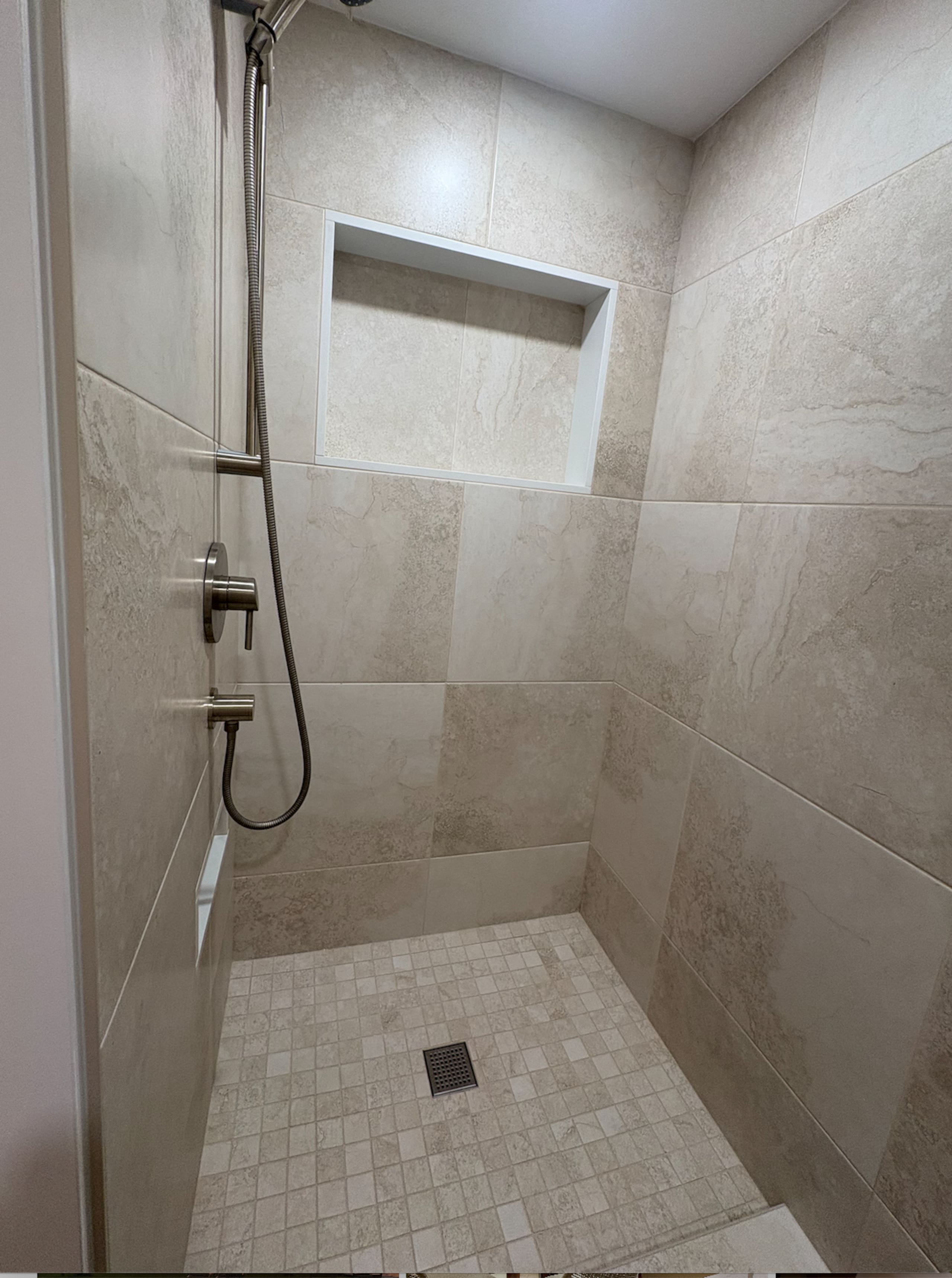 Condo in Lahaina · ★4.94 · 1 bedroom · 1 bed · 1 bath - Image 4