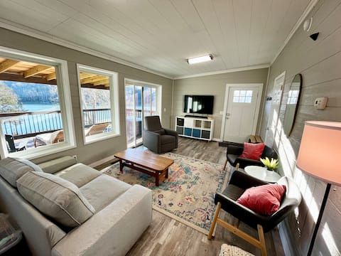 Clinch River Getaway - Lake House