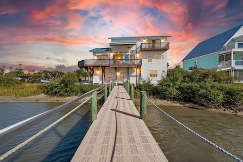 Popular Airbnb listing: The Crescent Beach House Intracoastal Home in Crescent Beach