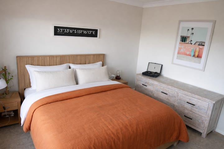 غرفة النوم 2