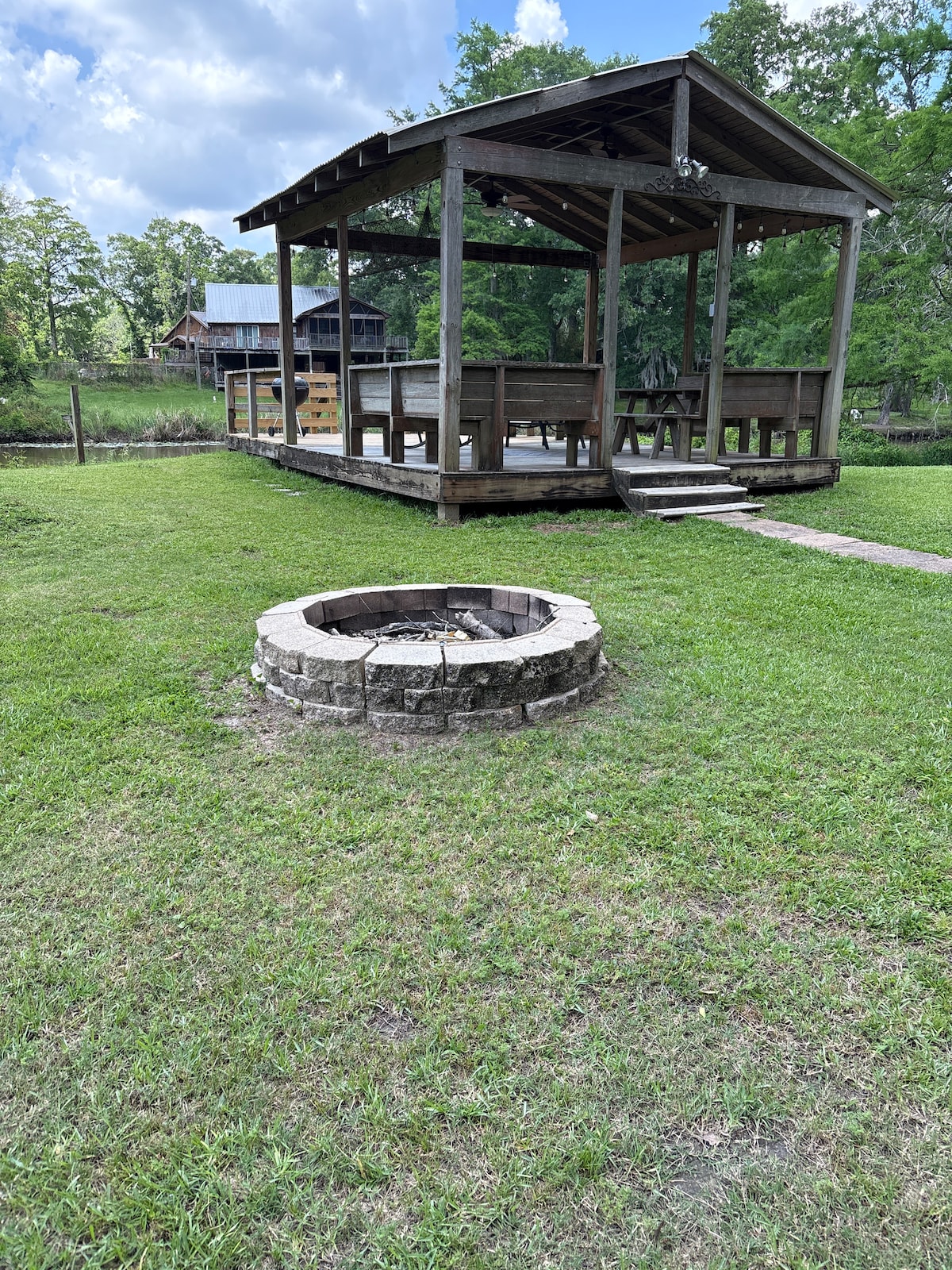 Beauty on the Bayou - Cottages for Rent in Prairieville, Louisiana