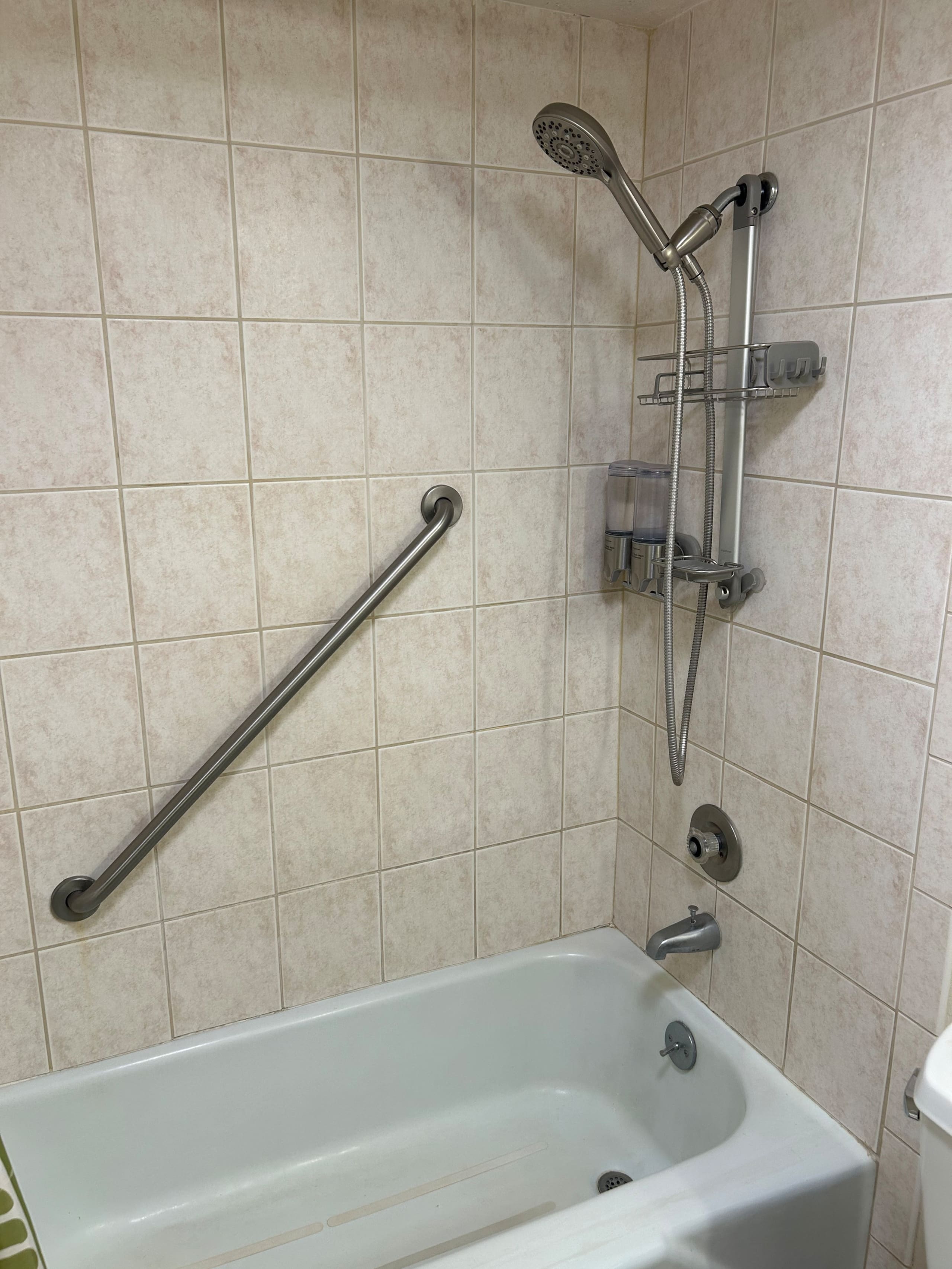 Condo in Kihei · ★4.91 · 1 bedroom · 2 beds · 1 private bath - Image 8