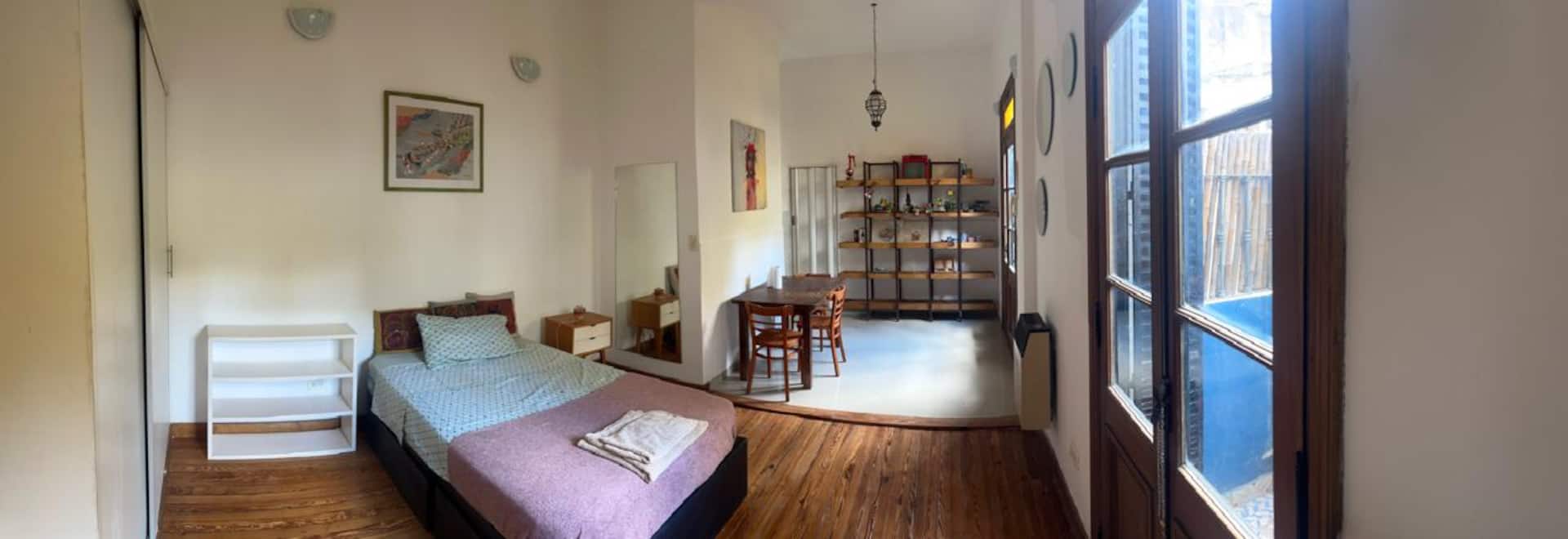 Studio apartment in Monserrat