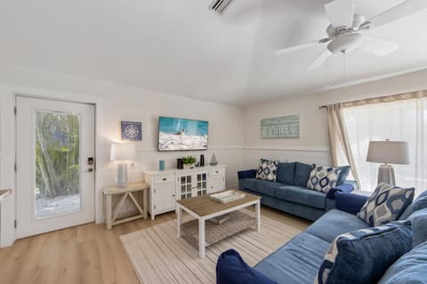 Top Airbnb: Poolside Oasis on Anna Maria Island! in Holmes Beach
