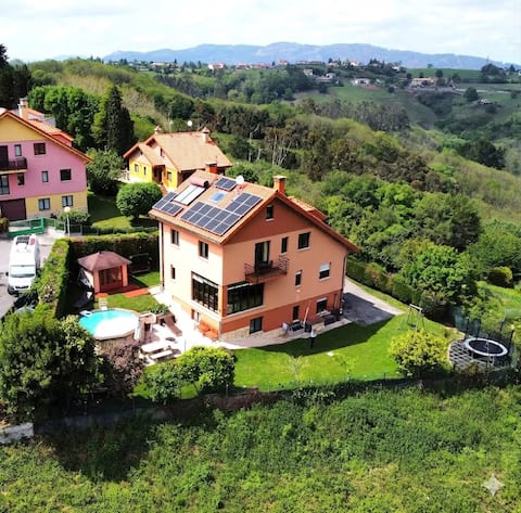 Beautiful Villa 5 minutes from Oviedo, Hot tub+Gym