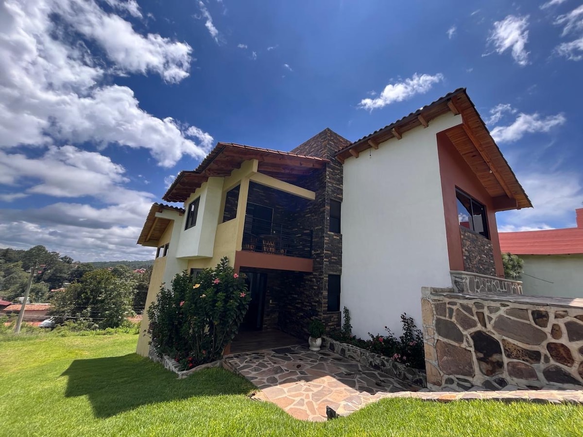 Top performing Airbnb: Cabaña Margarita in Mazamitla