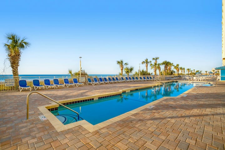 Bay Watch 1411: 2br Oceanfront | Balcony - North Myrtle Beach, SC