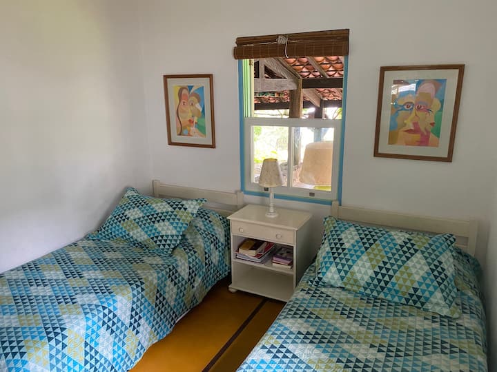 Еднокреветна соба со пристап до бања