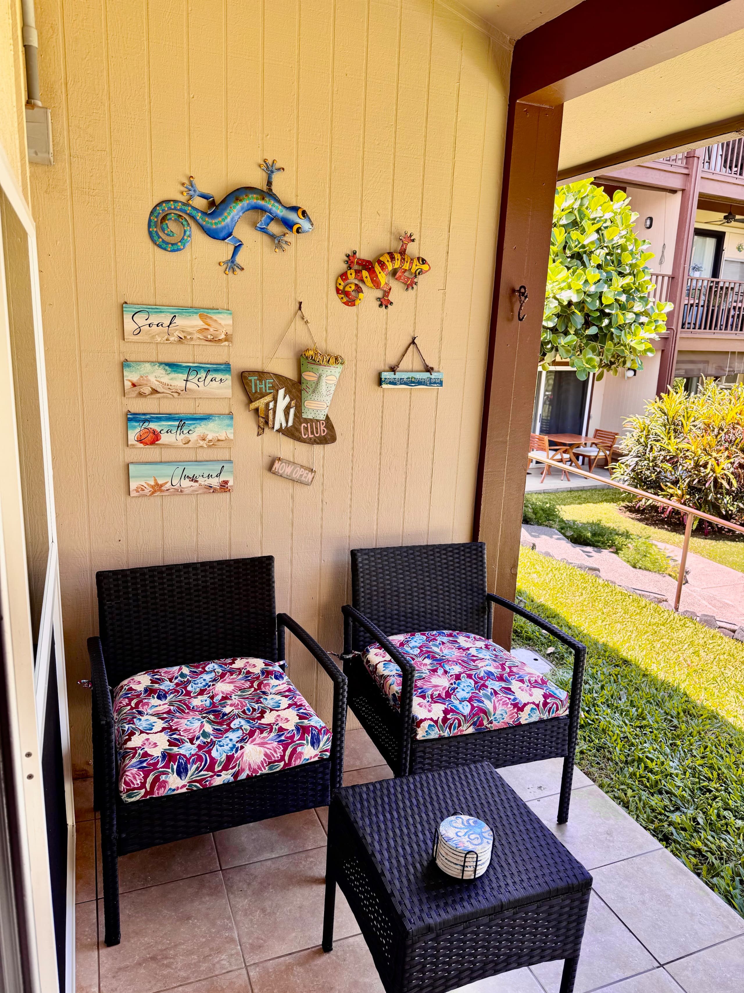 Condo in Kailua-Kona · ★4.94 · 1 bedroom · 2 beds · 1 bath - Image 11