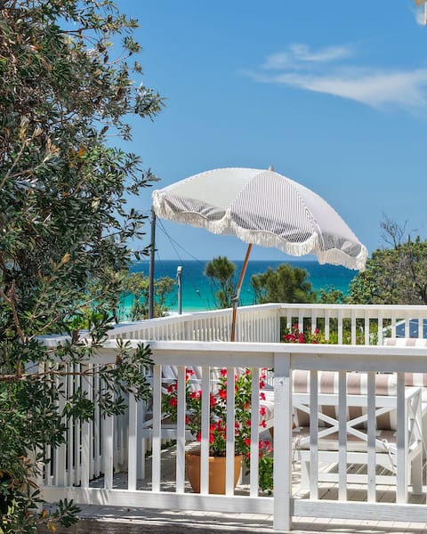 Manyana Light House- by the beach