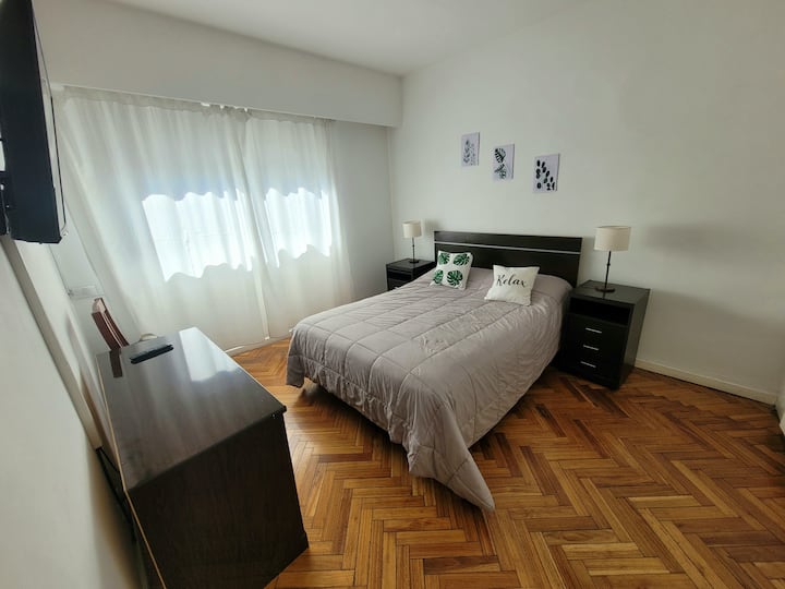 Schlafzimmer 2