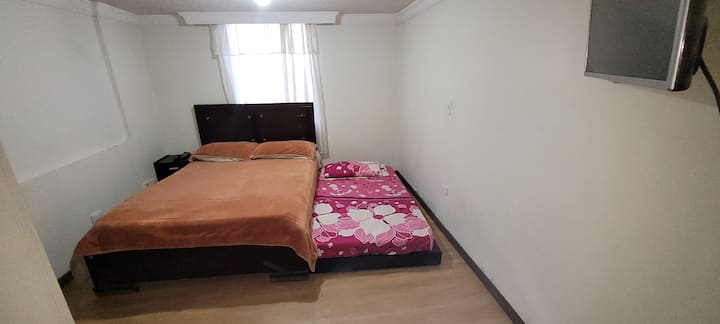 מיטה זוגית עם מיטה זוגית נוספת 140x190